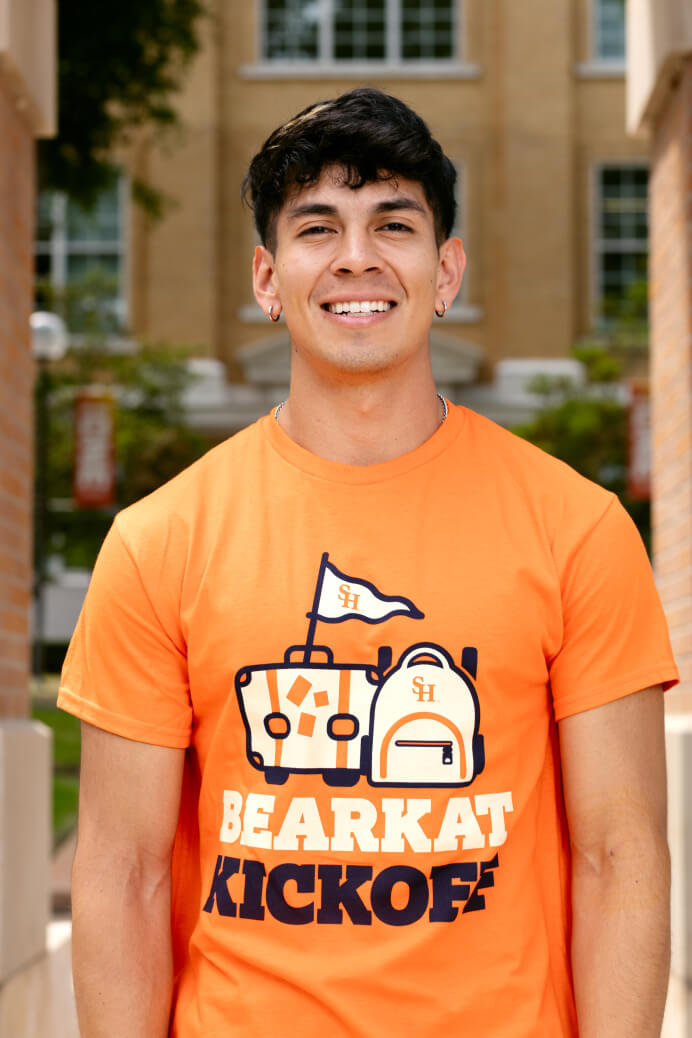 Matthew Alvarez headshot